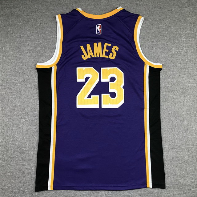 Los Angeles Lakers-303